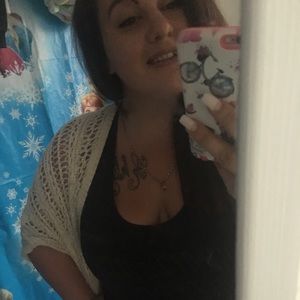 Meet your Posher, Courtney